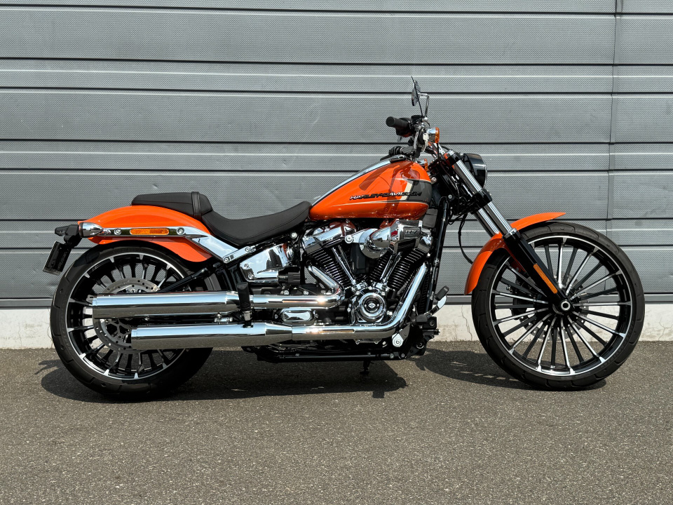 HD BREAKOUT FXBR1750 2023