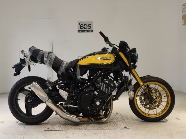 Kawasaki Z900RS SE 2023