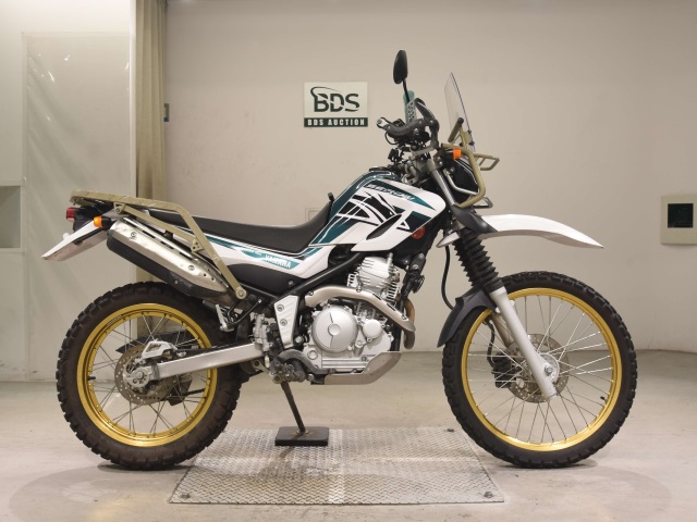 Yamaha SEROW XT250 2017