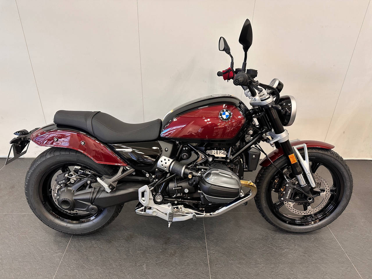 BMW R12 2024