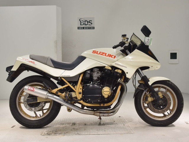 Suzuki GSX750S KATANA 1984
