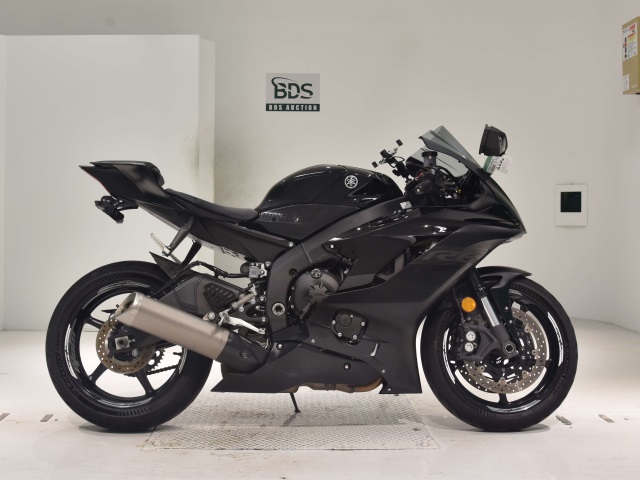 Yamaha YZF-R6 2021