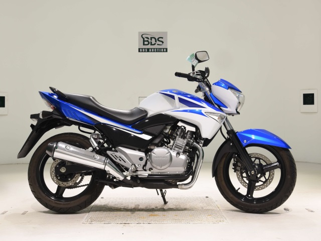 Suzuki GSR250
