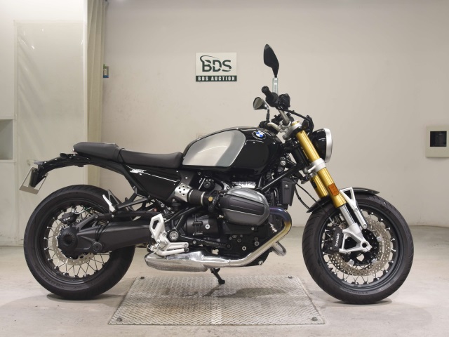 BMW R12 NINE T 2025