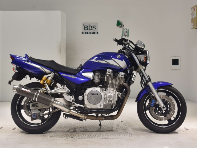 Yamaha XJR1300 2016