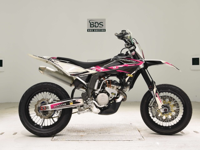 Husqvarna SM250R 2010