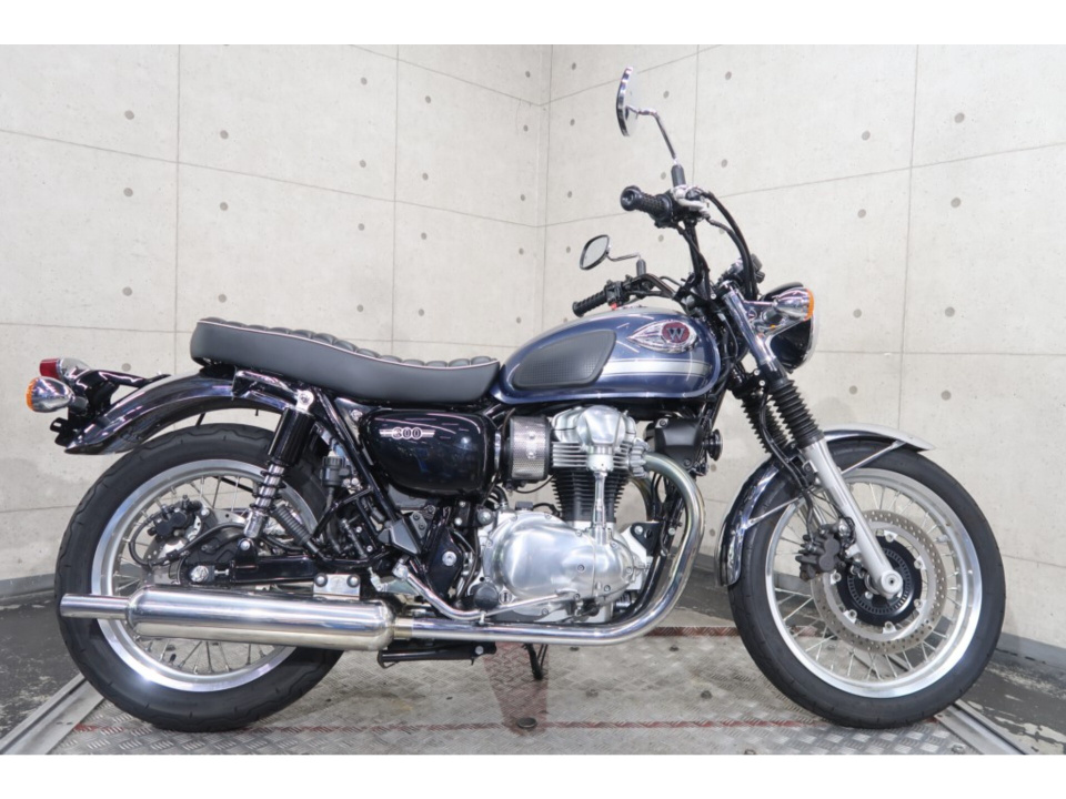 Kawasaki W800 2023