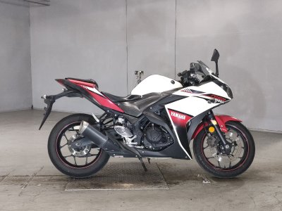 Yamaha YZF-R25 2016