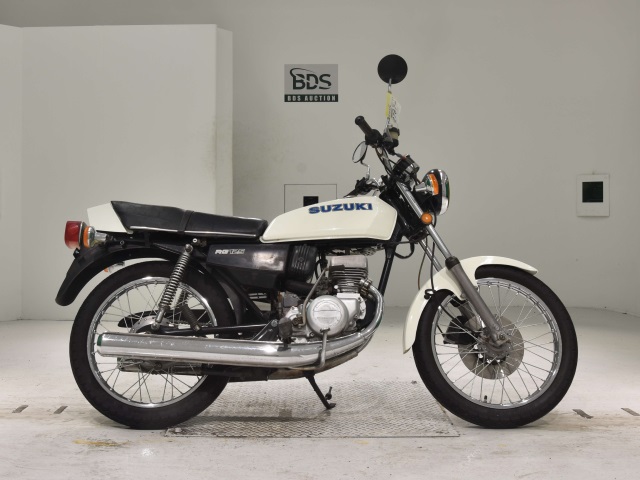 Suzuki RG125