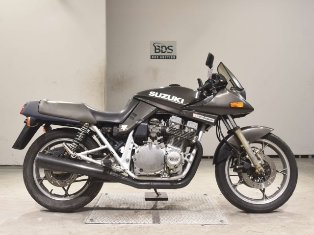 Suzuki GSX750S KATANA 1982
