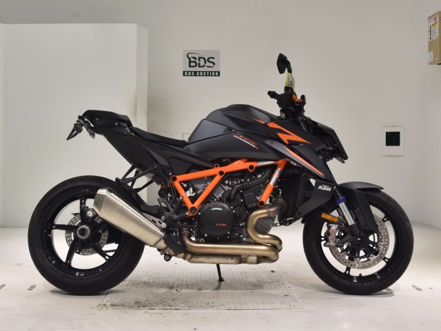 KTM 1390 SUPERDUKE R 2024