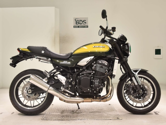 Kawasaki Z900RS 2024