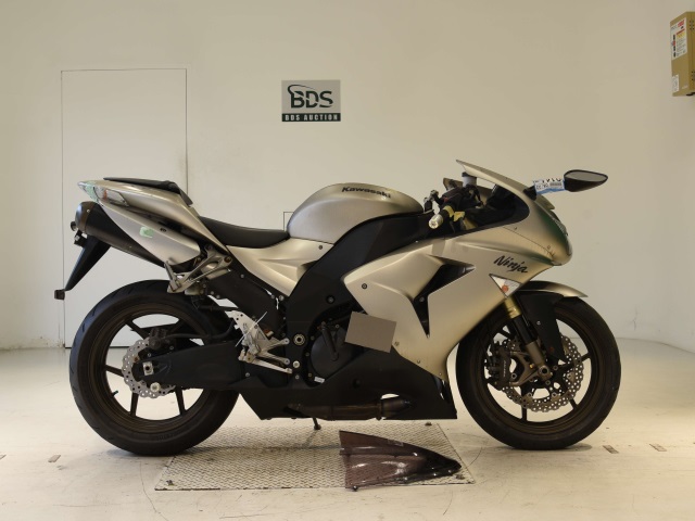 Kawasaki NINJA ZX-10R 2006