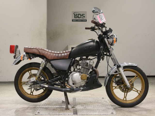 Suzuki GN125