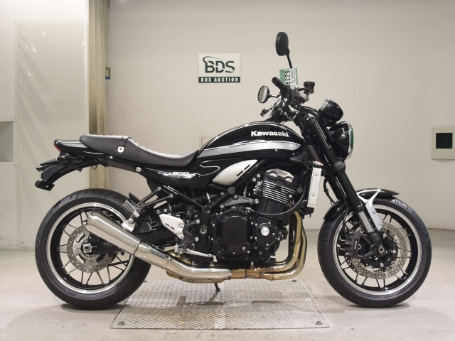 Kawasaki Z900RS 2021