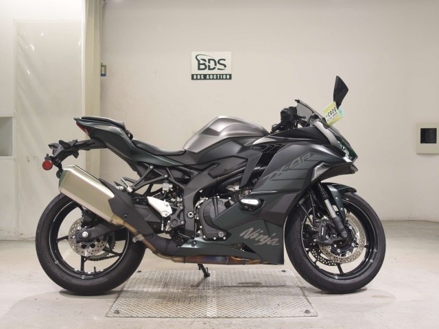 Kawasaki ZX-4R SE 2025
