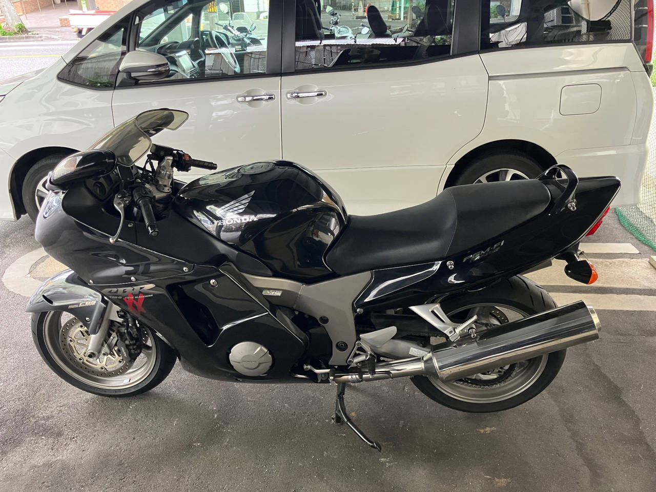 Honda CBR1100XX BLACKBIRD 2000