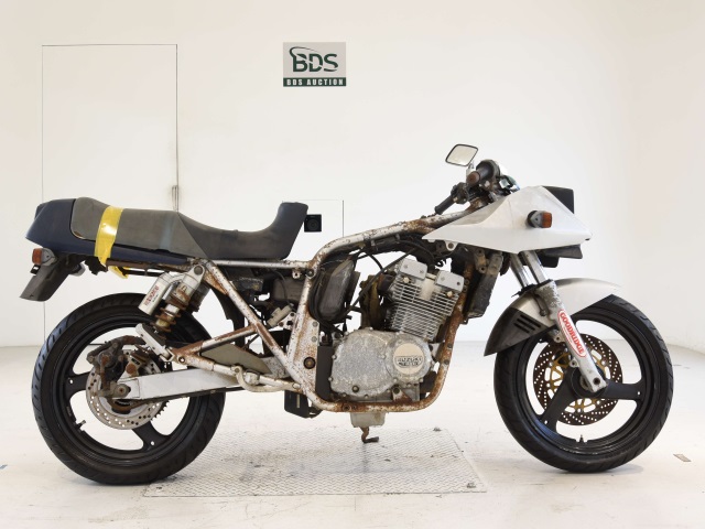 Suzuki GSX400S KATANA 1992