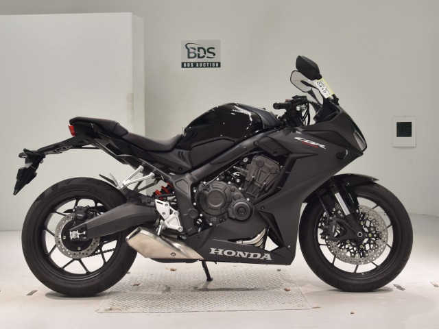 Honda CBR650R 2024
