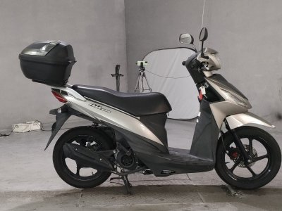 Suzuki ADDRESS V110