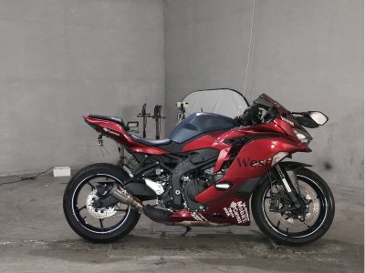 Kawasaki NINJA ZX-25R KRT 2022