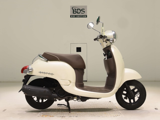 Honda GIORNO 2011