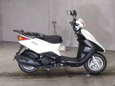 Yamaha AXIS TREAT 2015
