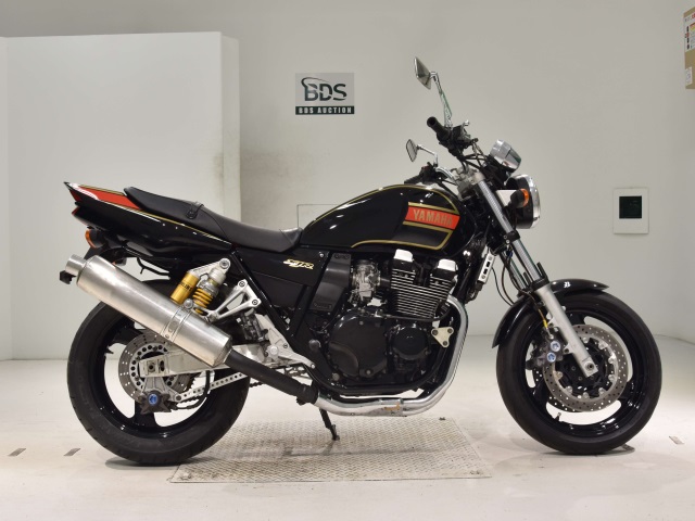 Yamaha XJR400 2004