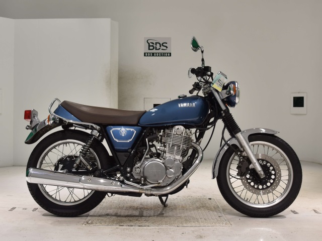 Yamaha SR400 2020
