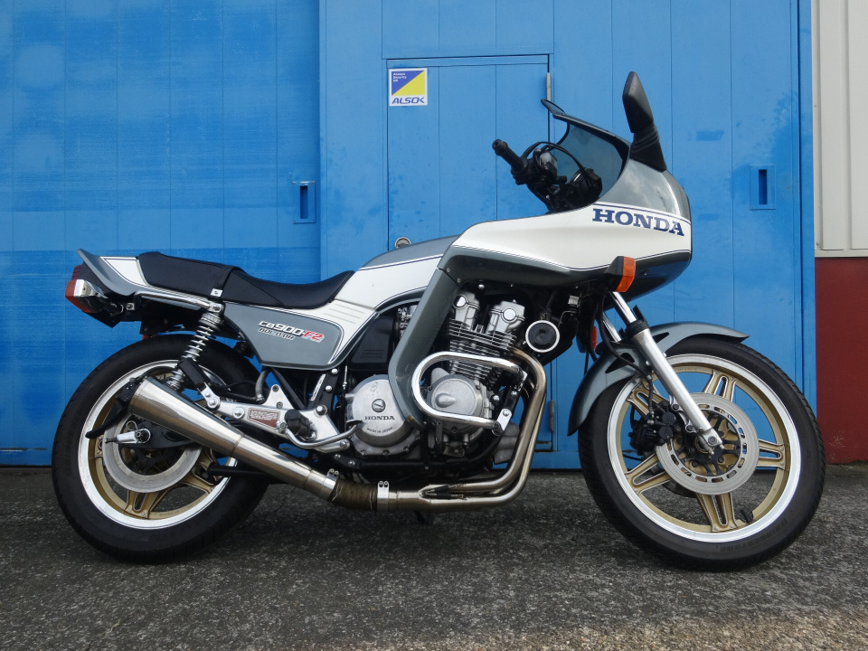Honda CB900 2022