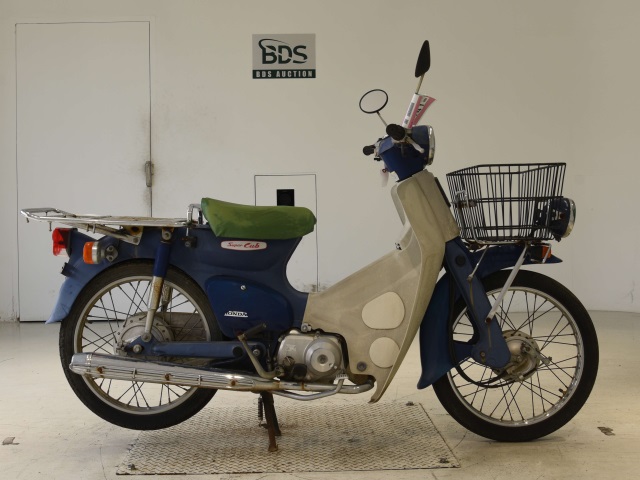 Honda C50 2005