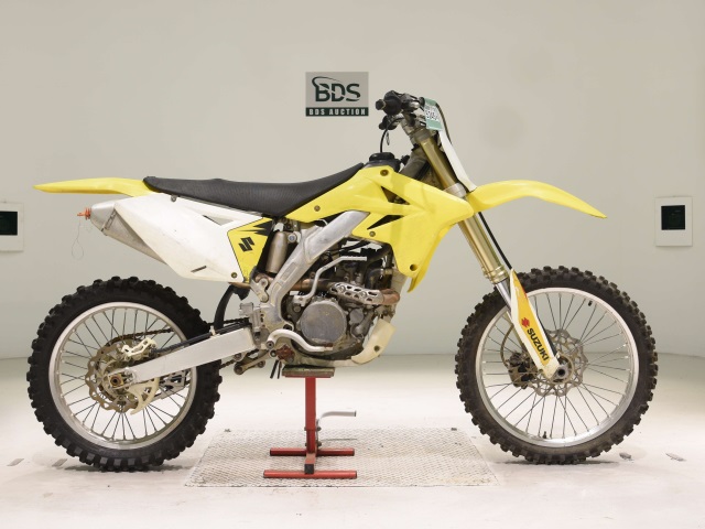 Suzuki RMZ250