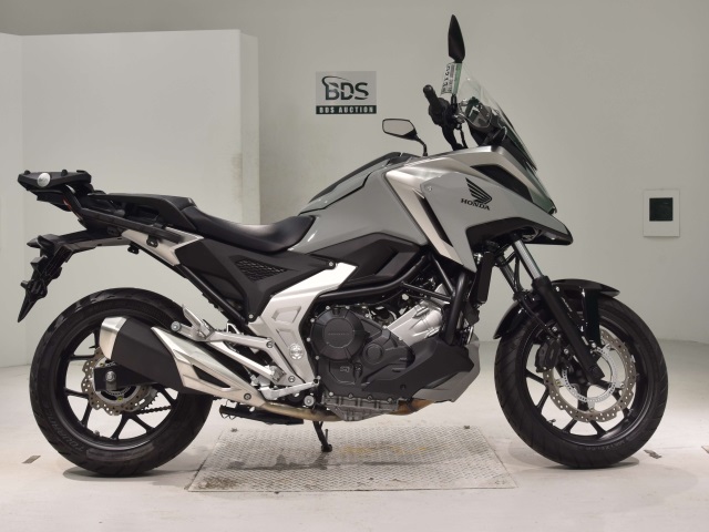 Honda NC750X 2024