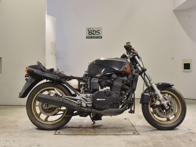 Kawasaki GPZ900R 1989