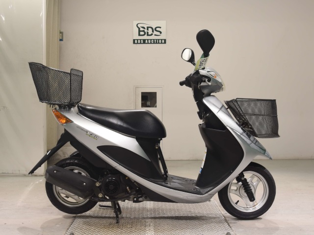 Suzuki ADDRESS V50