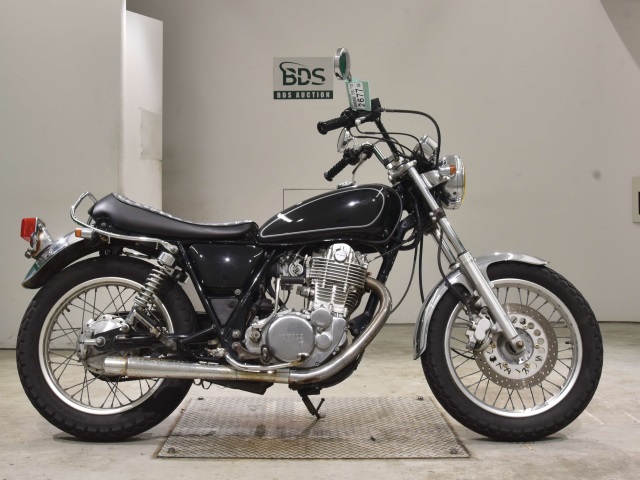 Yamaha SR400 2005