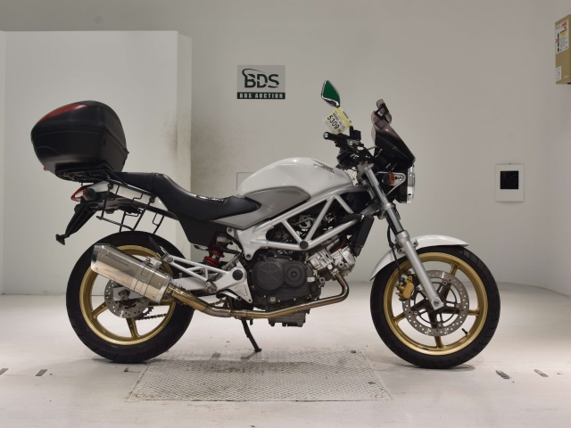 Honda VTR250 2011