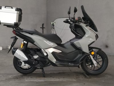 Honda ADV 160 2025