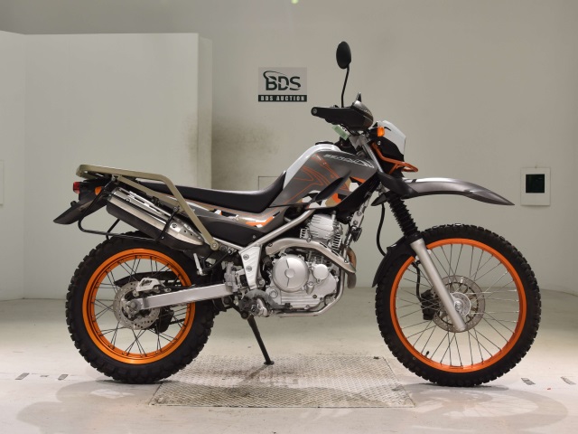 Yamaha SEROW XT250 2015