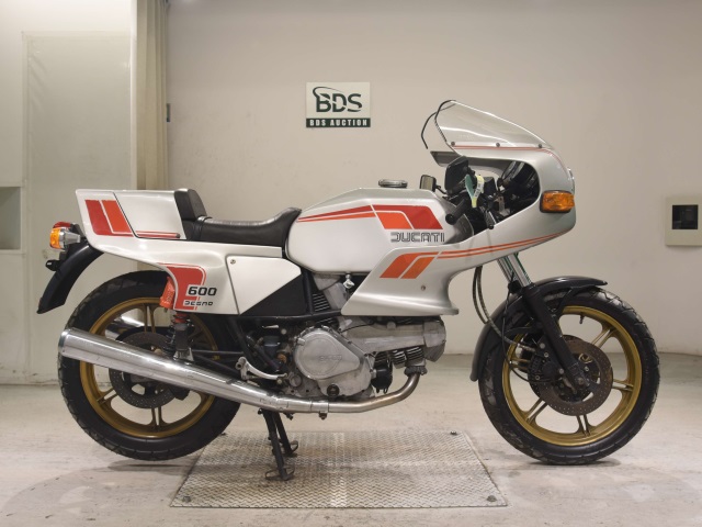 Ducati 600SL PANTAH 1983